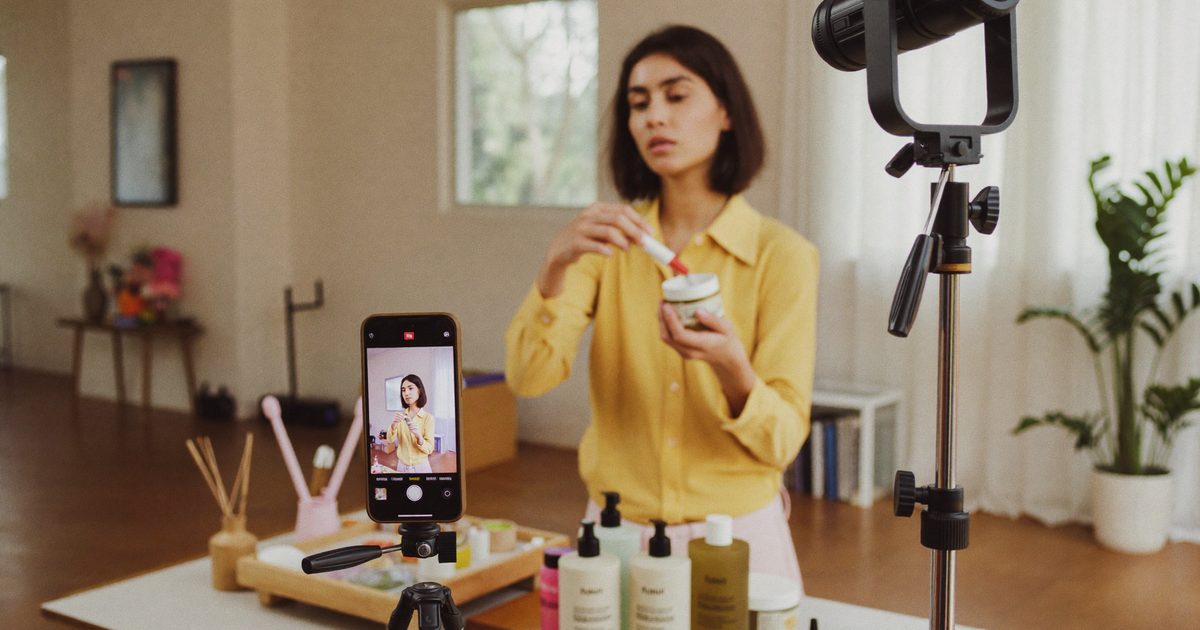 Your First 90 Days With a UGC Agency: Onboarding, Production and Scaling Explained